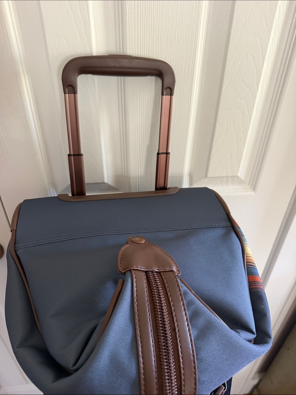 Pendleton Rolling Duffel Bag 22 Inch Turbulence Blue Southwestern Travel Luggage - Picture 9 of 13